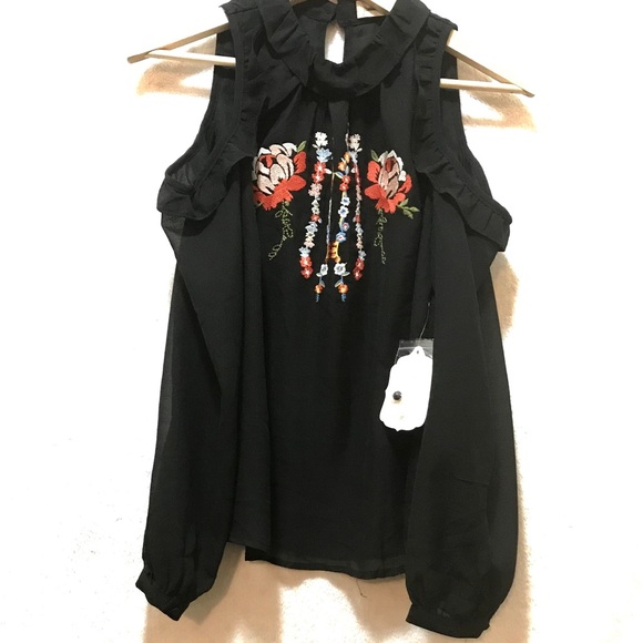 📦S•O•L•D NWT ALTARD STATE Cold Shoulder Blouse - Picture 3 of 7